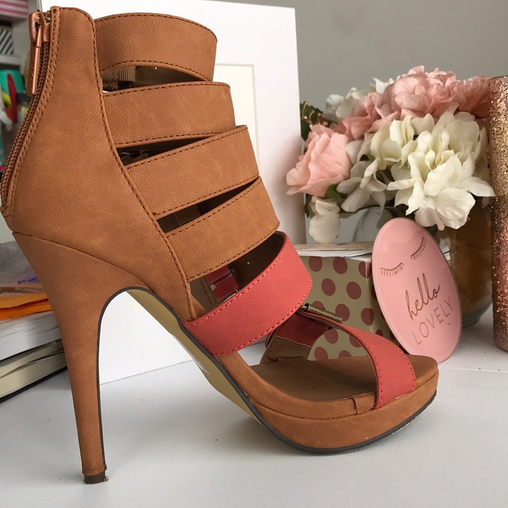 Tan Spring/Summer Heels - Picture 3 of 4